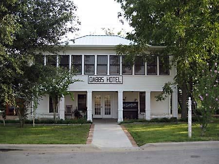 Dabbs Hotel Bed And Breakfast Llano エクステリア 写真
