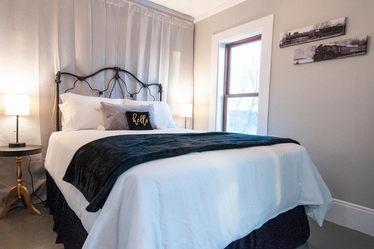 Dabbs Hotel Bed And Breakfast Llano エクステリア 写真