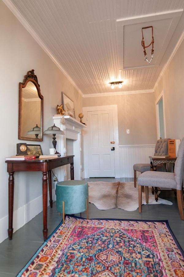 Dabbs Hotel Bed And Breakfast Llano エクステリア 写真