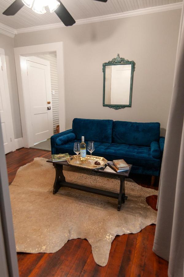 Dabbs Hotel Bed And Breakfast Llano エクステリア 写真