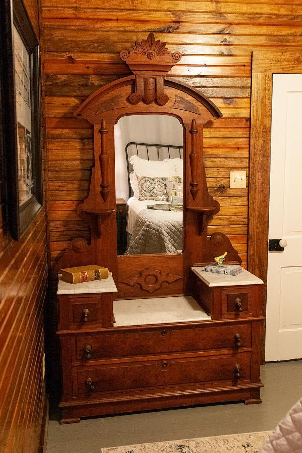 Dabbs Hotel Bed And Breakfast Llano エクステリア 写真