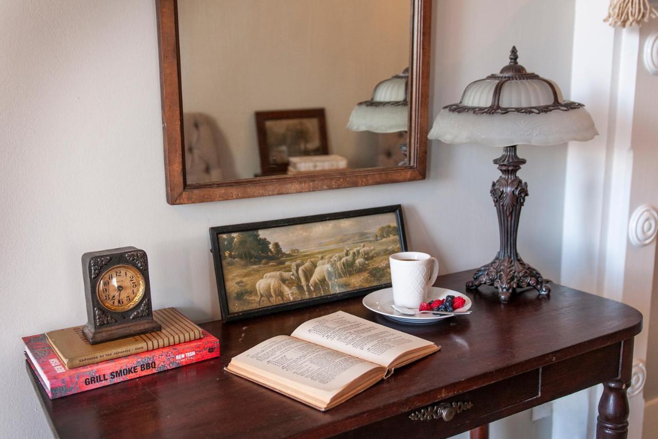 Dabbs Hotel Bed And Breakfast Llano エクステリア 写真