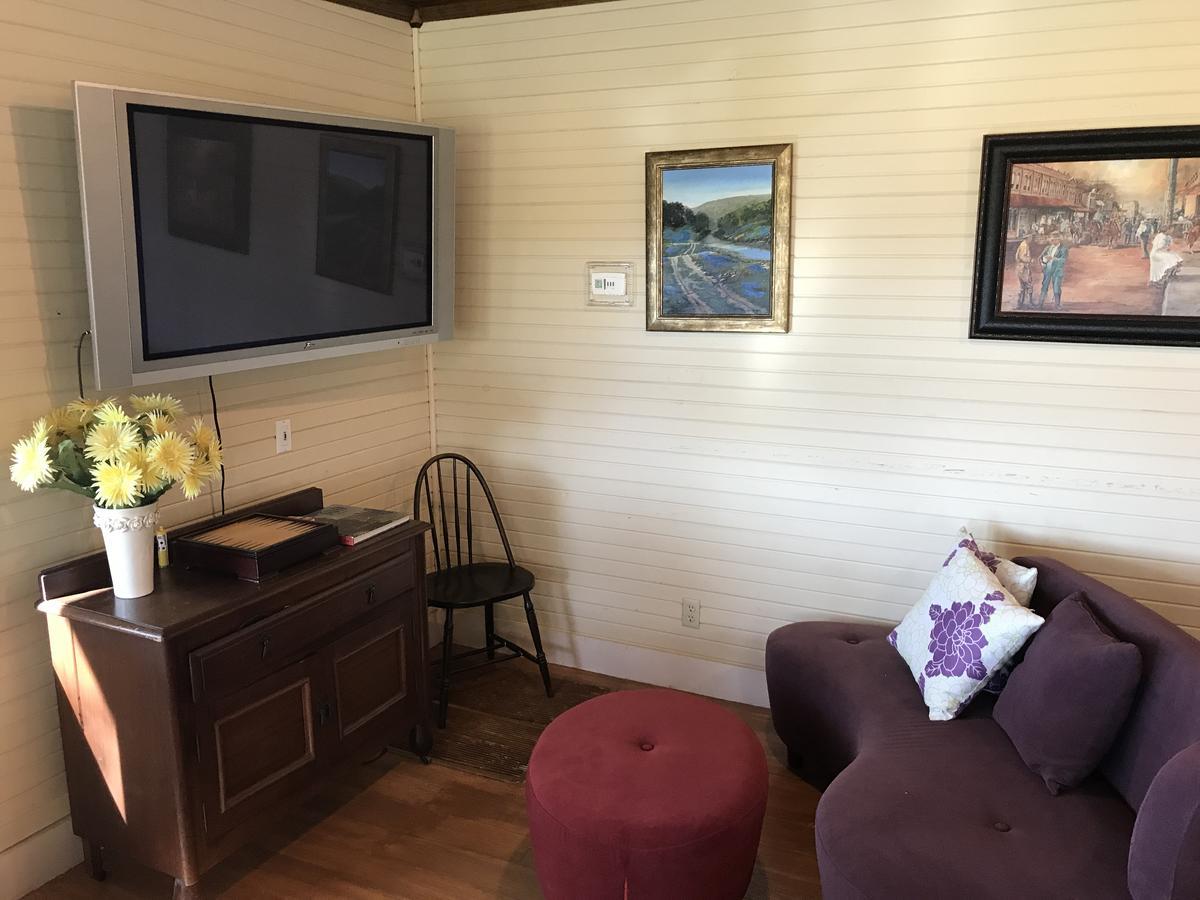 Dabbs Hotel Bed And Breakfast Llano エクステリア 写真